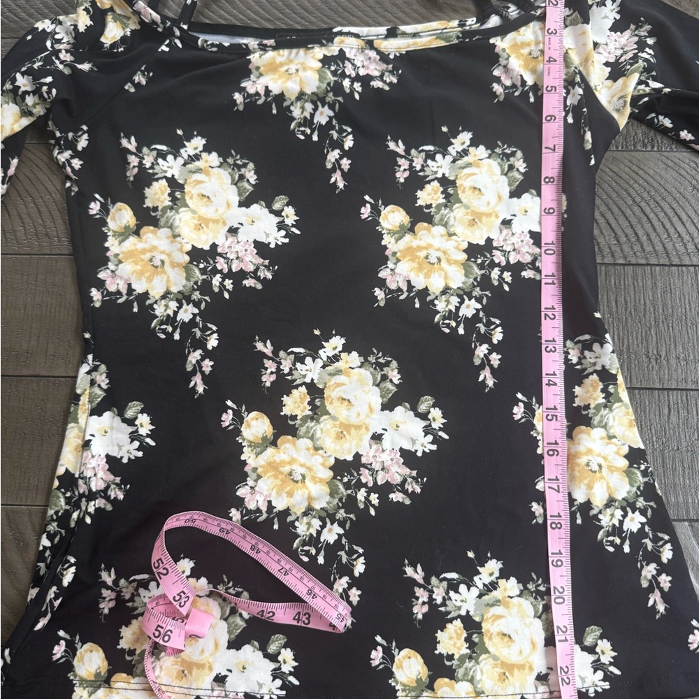 Absolute Angel Black & Yellow Floral Fitted 3/4 Sleeve Blouse - Picture 7 of 7